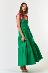 Green Contrast Shoulder Straps Maxi Dress