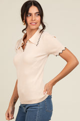 Beige Ribbed Scallop Trim Split V-Neck Short Sleeve Top