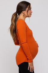 Rust Ribbed Sweetheart Neck Long Sleeve Maternity Top